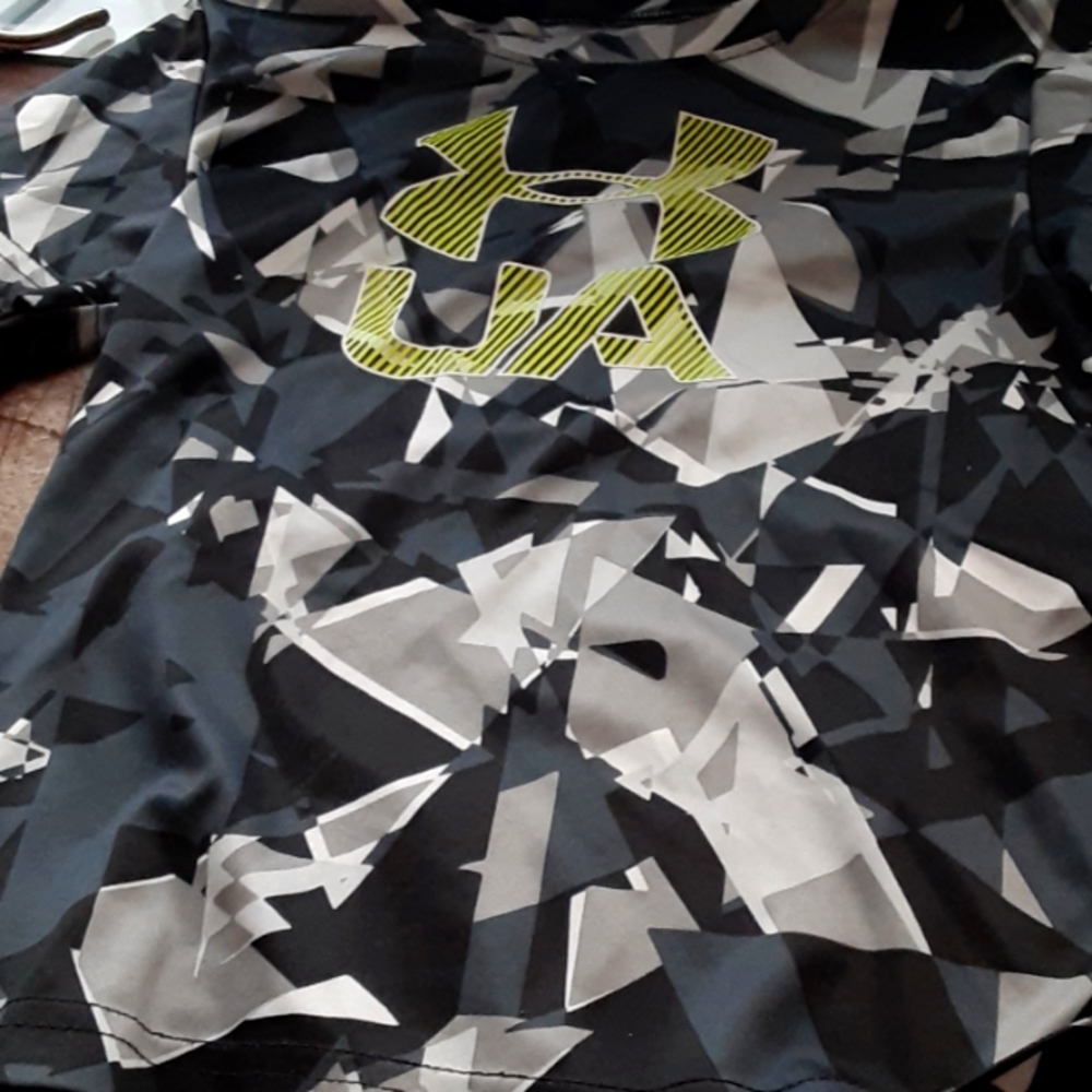 Little boy Under Armour shirt long sleeve